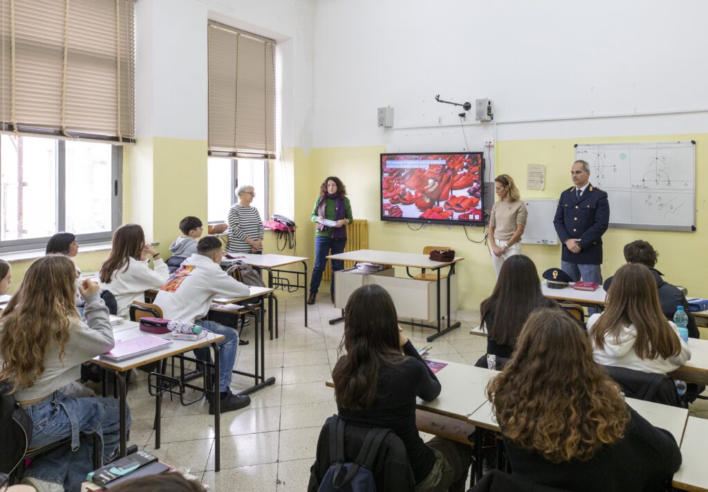 Formazione anti violenza nelle scuole superiori a cura di The Circle